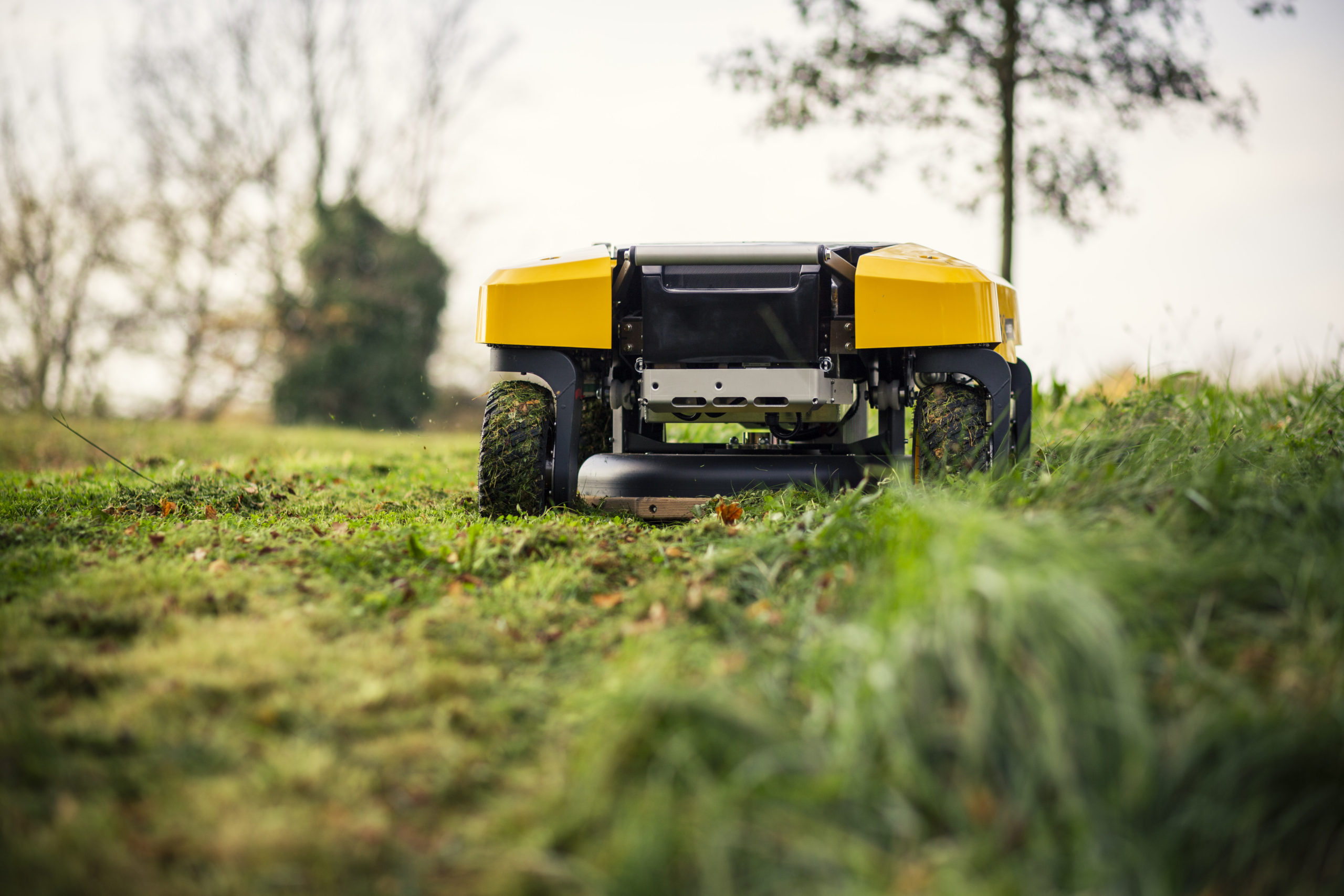 Cut grass on steep or dangerous areas up to 55 Spider Mowers